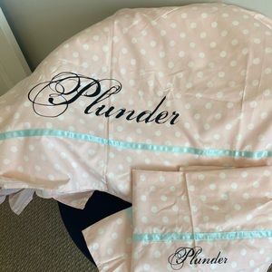 Plunder Design tablecloth & flat lay sheets